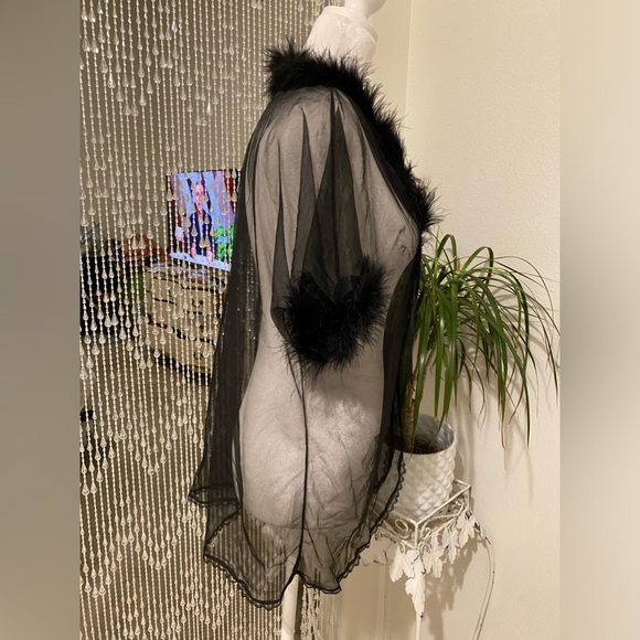 VINTAGE SHEER PEIGNOIR FAUX FUR - Picture 2 of 7